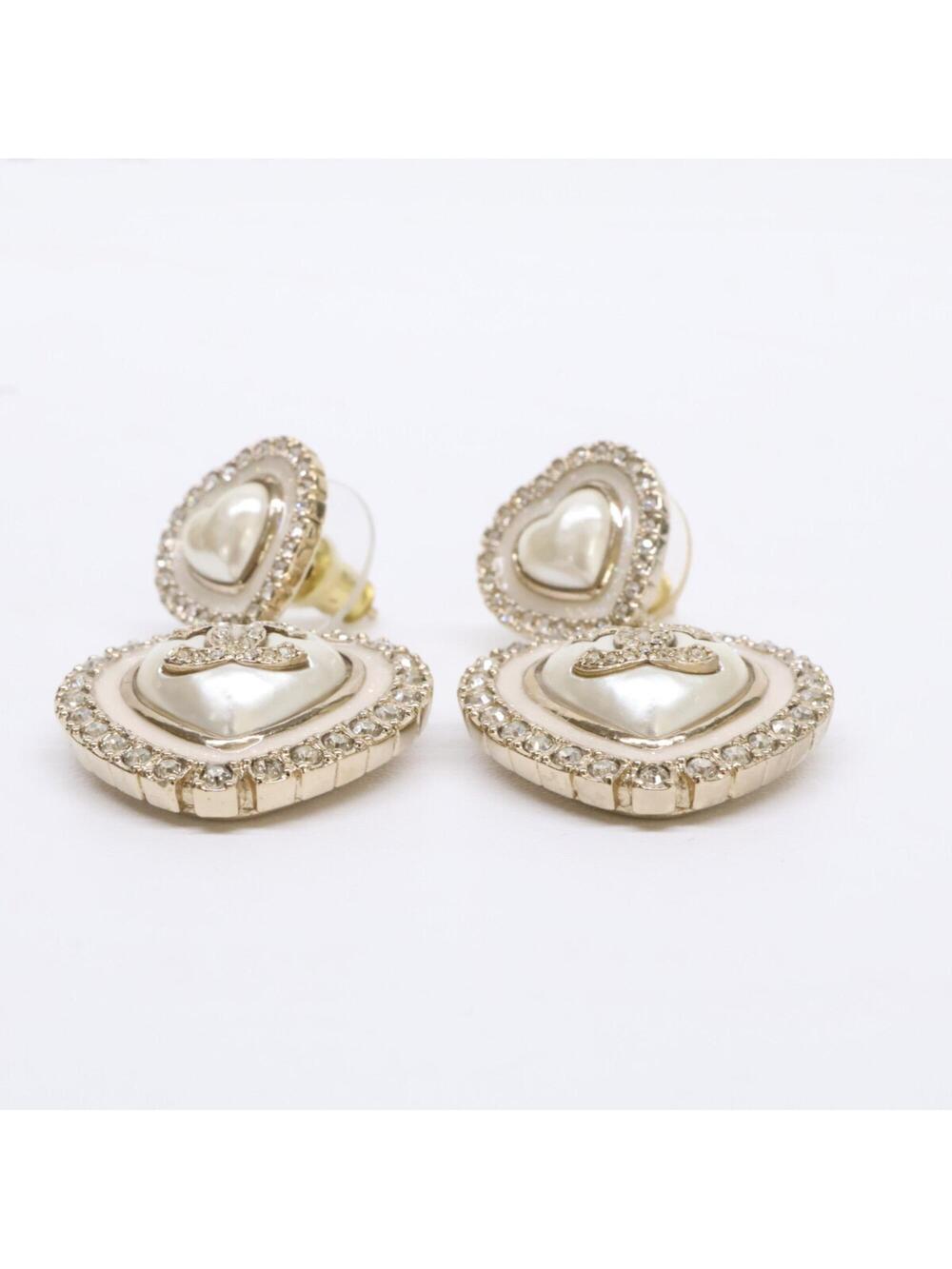Chanel Cc Logo Heart Earrings Metal #276355C14B - Picture 3 of 8
